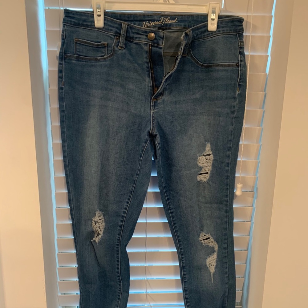 Universal Thread Jeans